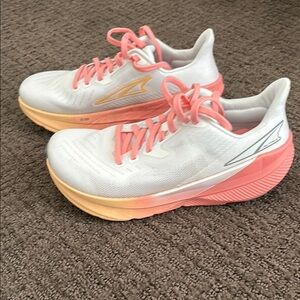 Altra Women’s Flow White and Pink Athletic Shoes